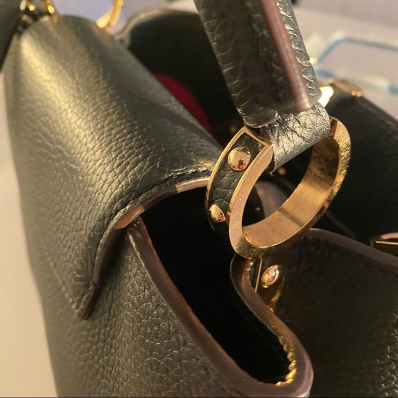 Louis Vuitton black taurillon leather Capucines MM - Picture 9 of 16
